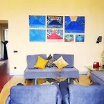Ca\'Sa